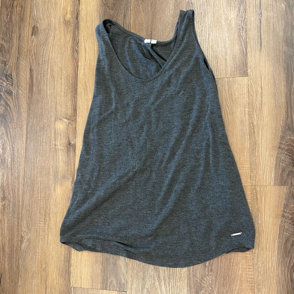 Hang Ten Tank